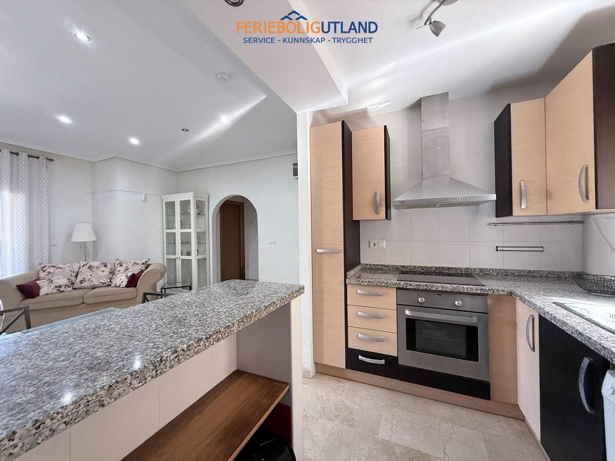 2 makuuhuone Bungalow myytävänä paikassa Las Ramblas Golf mukana uima-altaan 
autotalli - 175 000 € (Ref: 10086567)