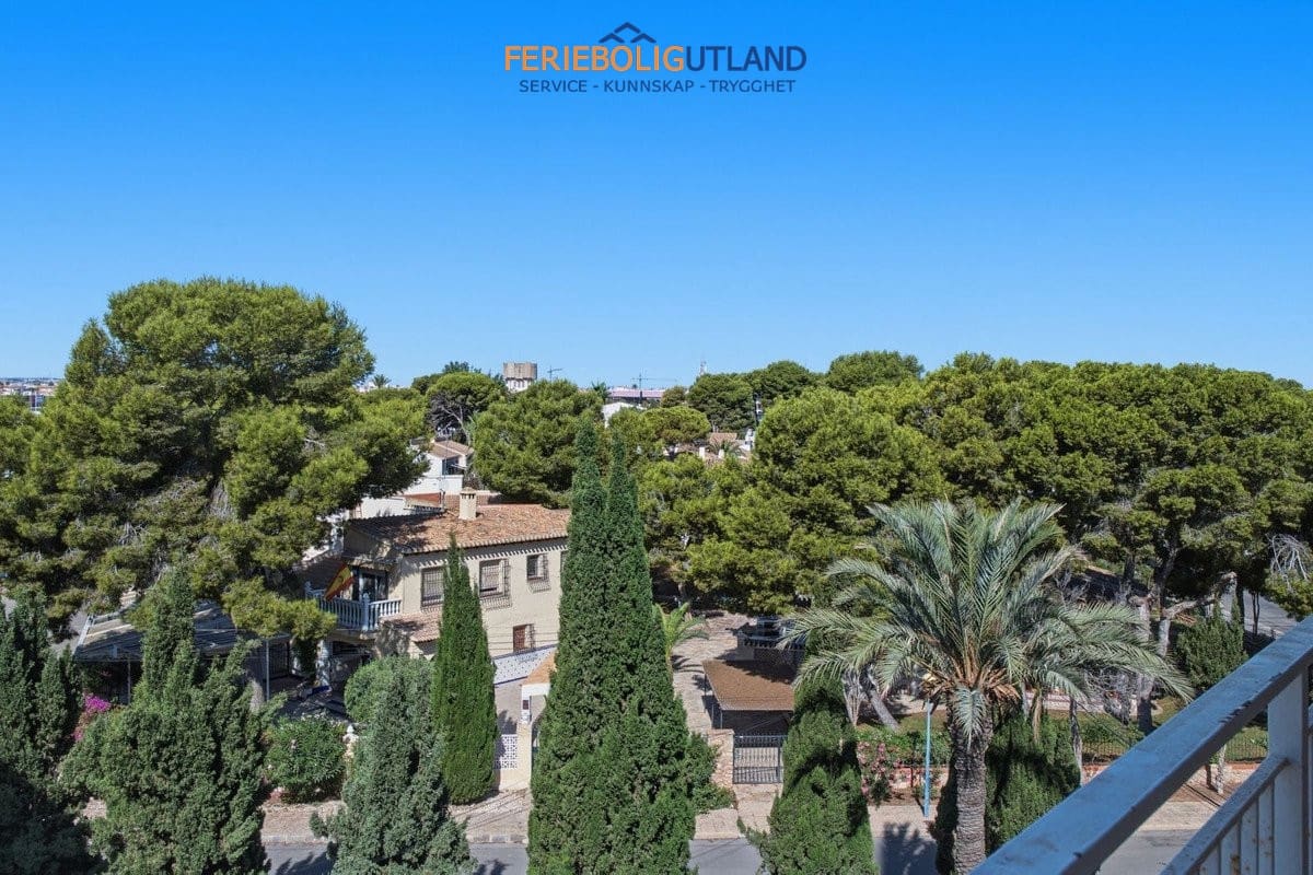 Apartamento de 3 habitaciones en Orihuela Costa en venta con garaje - 179.000 € (Ref: 10086568)