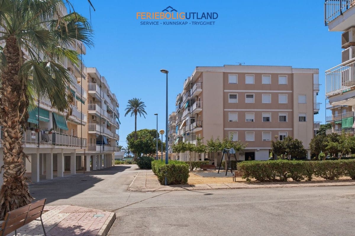Apartamento de 3 habitaciones en Orihuela Costa en venta con garaje - 179.000 € (Ref: 10086568)