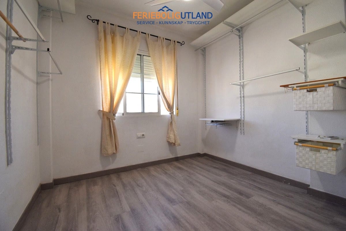 3 Zimmer Villa zu verkaufen in Playa Flamenca mit Pool Garage - 429.000 € (Ref: 10086739)