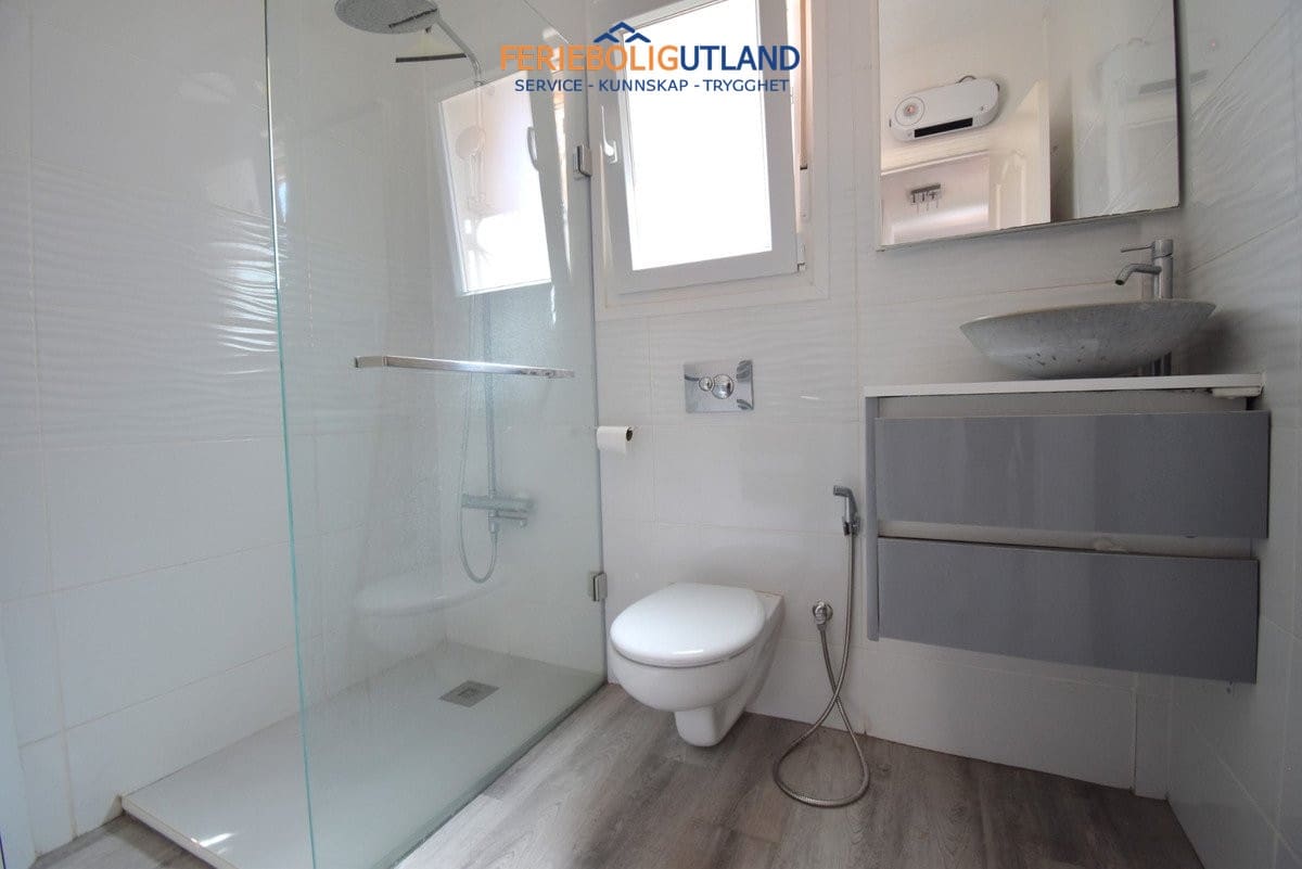 3 Zimmer Villa zu verkaufen in Playa Flamenca mit Pool Garage - 429.000 € (Ref: 10086739)