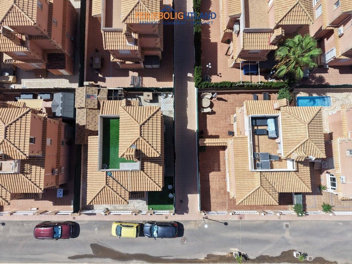 3 Zimmer Villa zu verkaufen in Playa Flamenca mit Pool Garage - 429.000 € (Ref: 10086739)