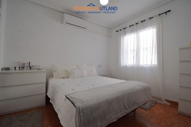 2 Zimmer Apartment zu verkaufen in Playa Flamenca, Orihuela mit Pool Garage - 180.000 € (Ref: 10086740)
