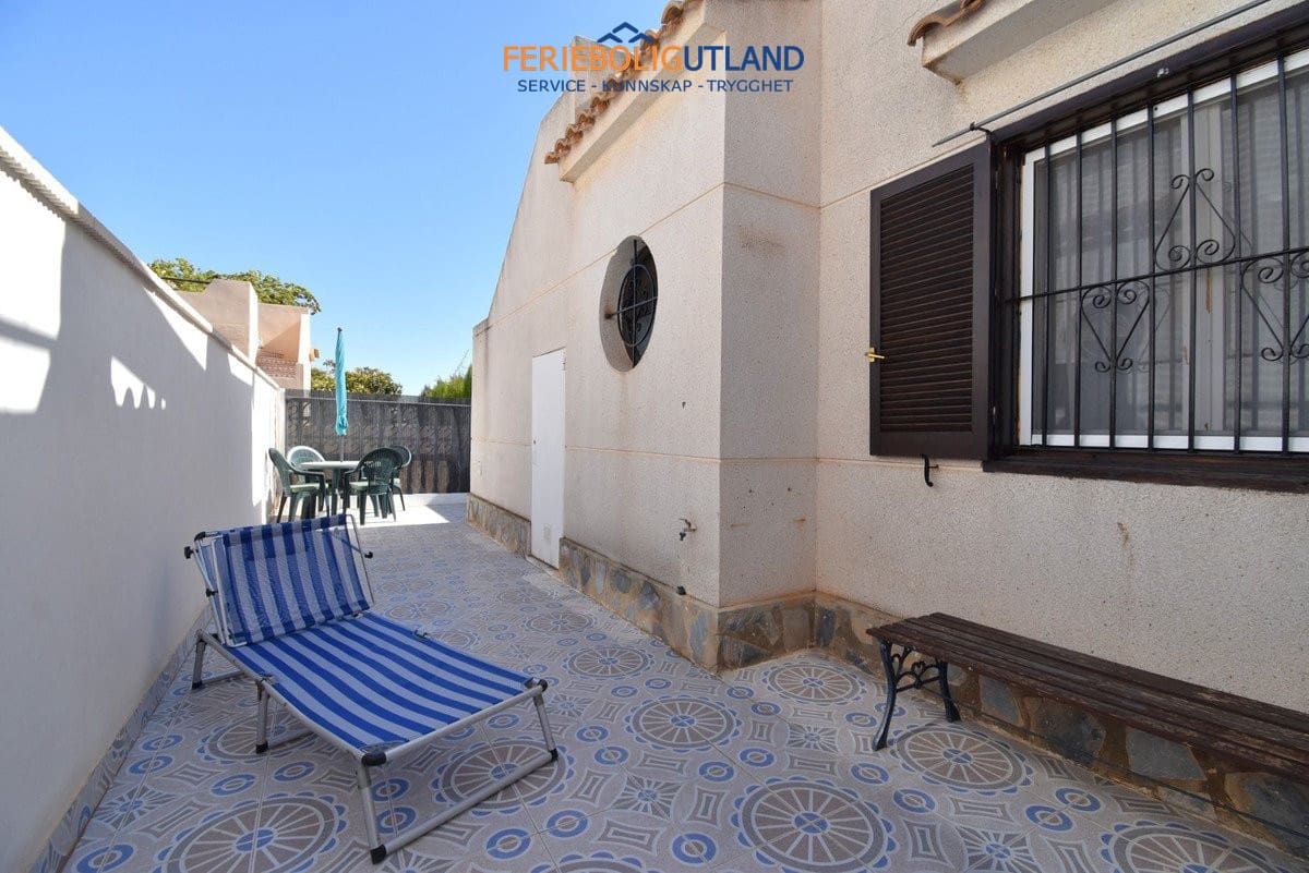 2 Zimmer Apartment zu verkaufen in Playa Flamenca mit Pool Garage - 180.000 € (Ref: 10086740)