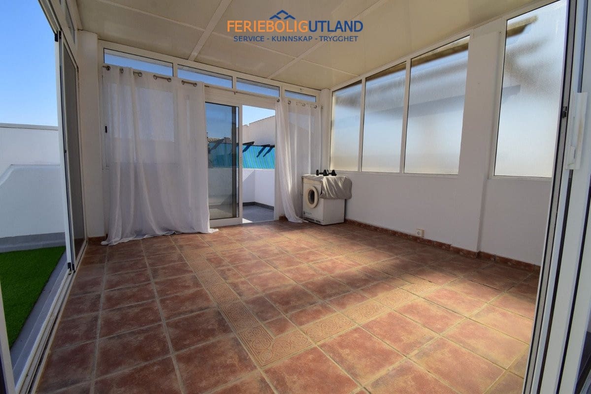 2 Zimmer Apartment zu verkaufen in Playa Flamenca mit Pool Garage - 180.000 € (Ref: 10086740)