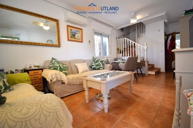 3 makuuhuone Paritalo myytävänä paikassa La Zenia, Orihuela mukana uima-altaan - 315 000 € (Ref: 10086741)
