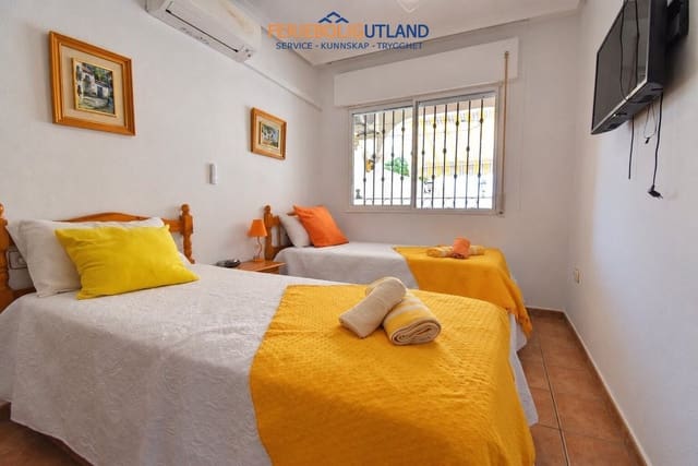 3 makuuhuone Paritalo myytävänä paikassa La Zenia, Orihuela mukana uima-altaan - 315 000 € (Ref: 10086741)