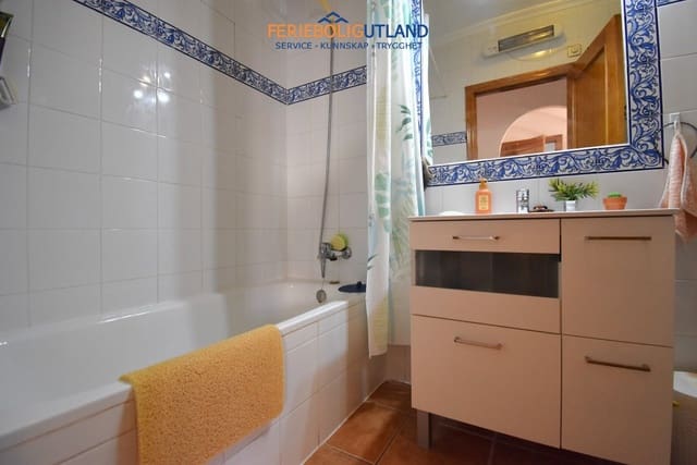 3 makuuhuone Paritalo myytävänä paikassa La Zenia, Orihuela mukana uima-altaan - 315 000 € (Ref: 10086741)