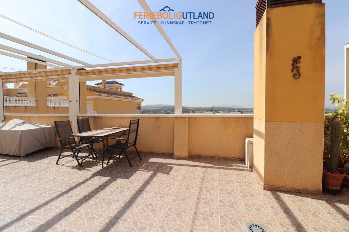 2 slaapkamer Huis te koop in Benijofar met zwembad garage - € 189.950 (Ref: 10095474)