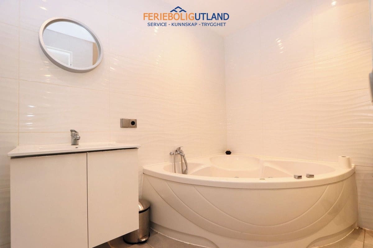 4 chambre Villa/Maison à vendre à Los Balcones avec piscine garage - 525 000 € (Ref: 10095475)