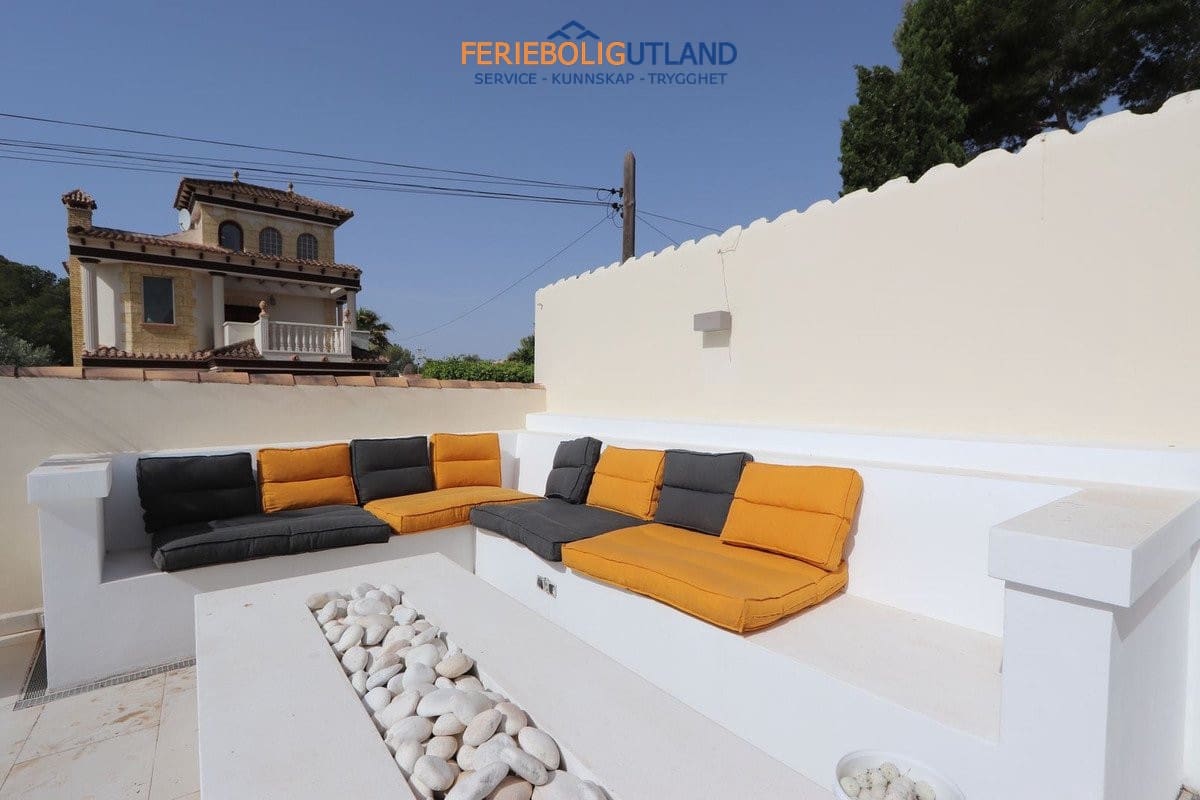 4 chambre Villa/Maison à vendre à Los Balcones avec piscine garage - 525 000 € (Ref: 10095475)