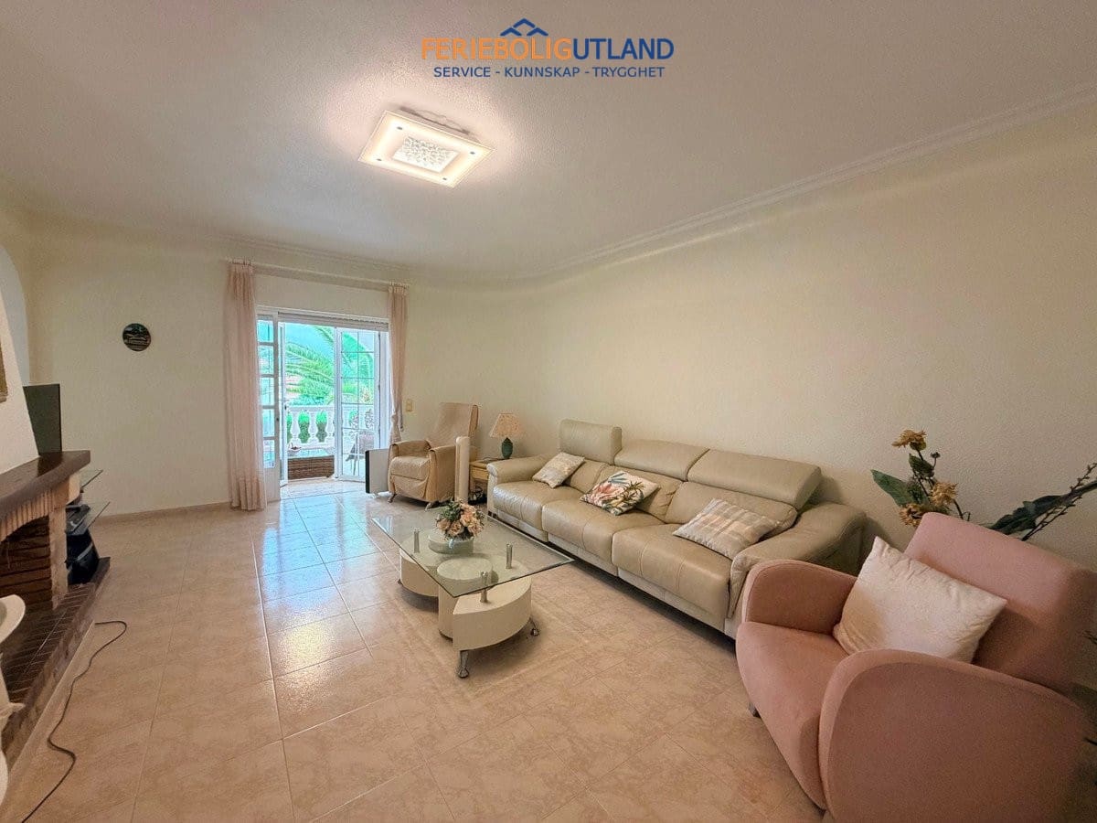 5 soverom Villa til salgs i Ciudad Quesada med svømmebasseng garasje - € 770 000 (Ref: 10095714)