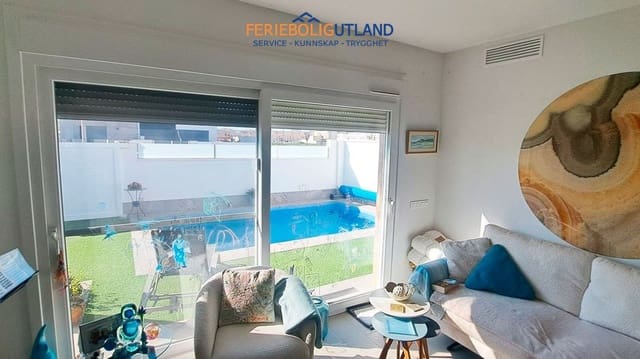 3 soveværelse Villa til salg i Pilar de la Horadada ciudad, Pilar de la Horadada med swimmingpool garage - € 450.000 (Ref: 10098620)