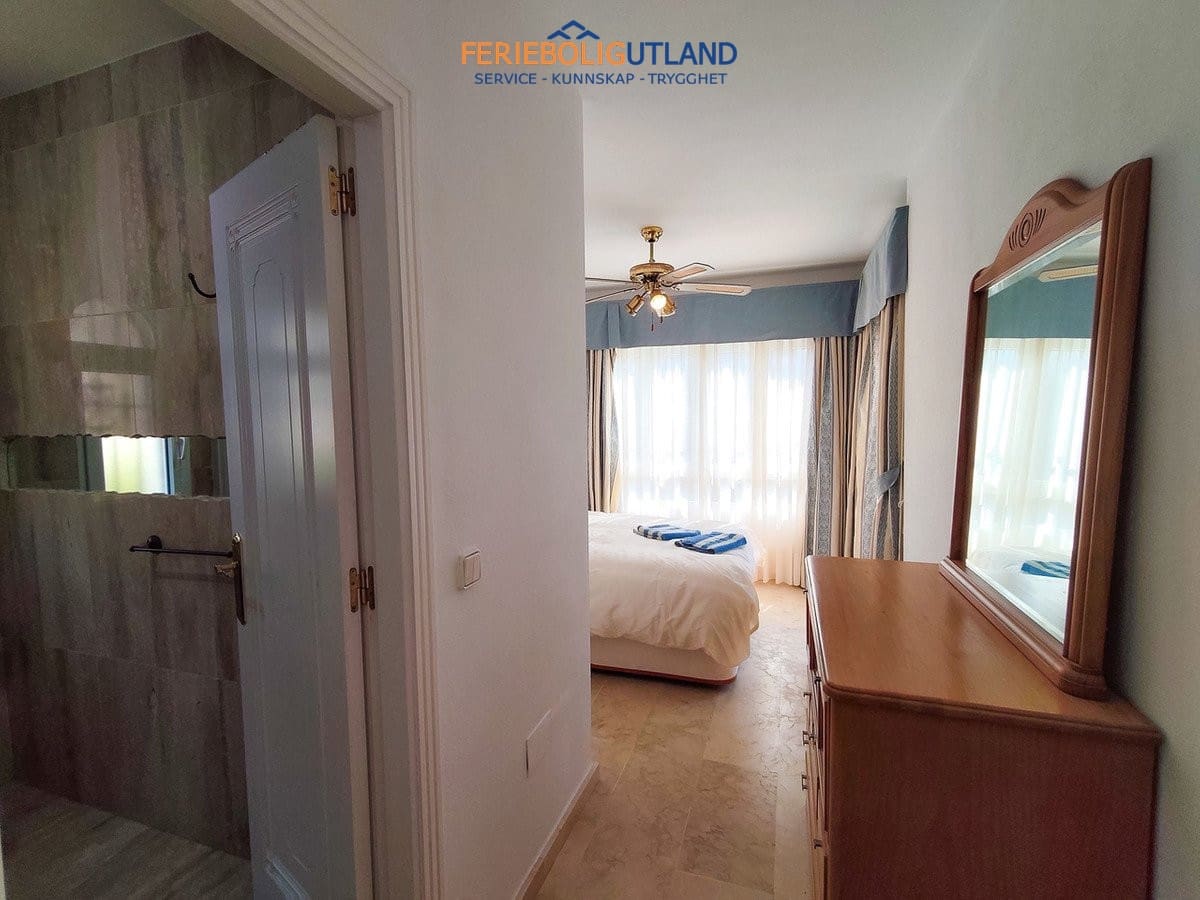 3 soverom Villa til salgs i Villamartin med svømmebasseng garasje - € 430 000 (Ref: 10100531)