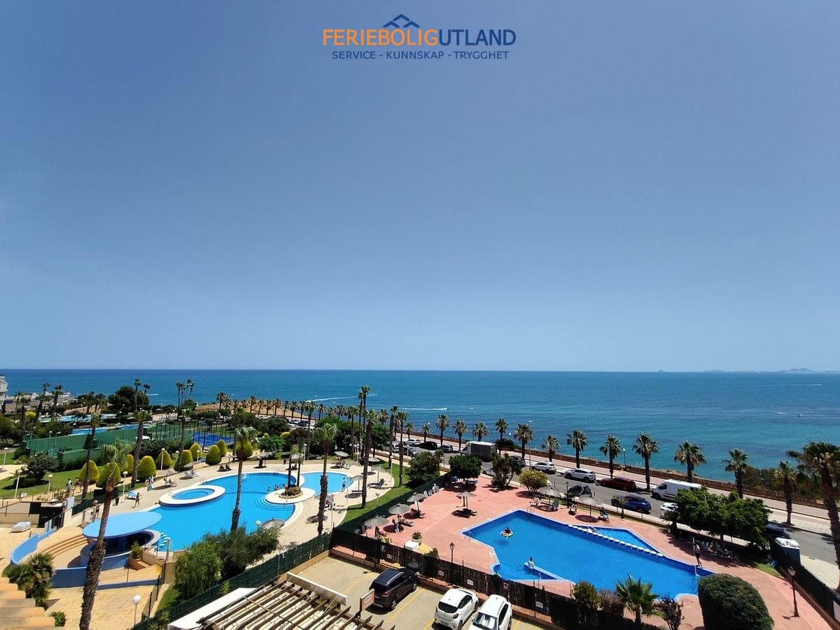 Apartamento de 2 habitaciones en Cabo Roig en venta con piscina garaje - 229.995 € (Ref: 10100532)