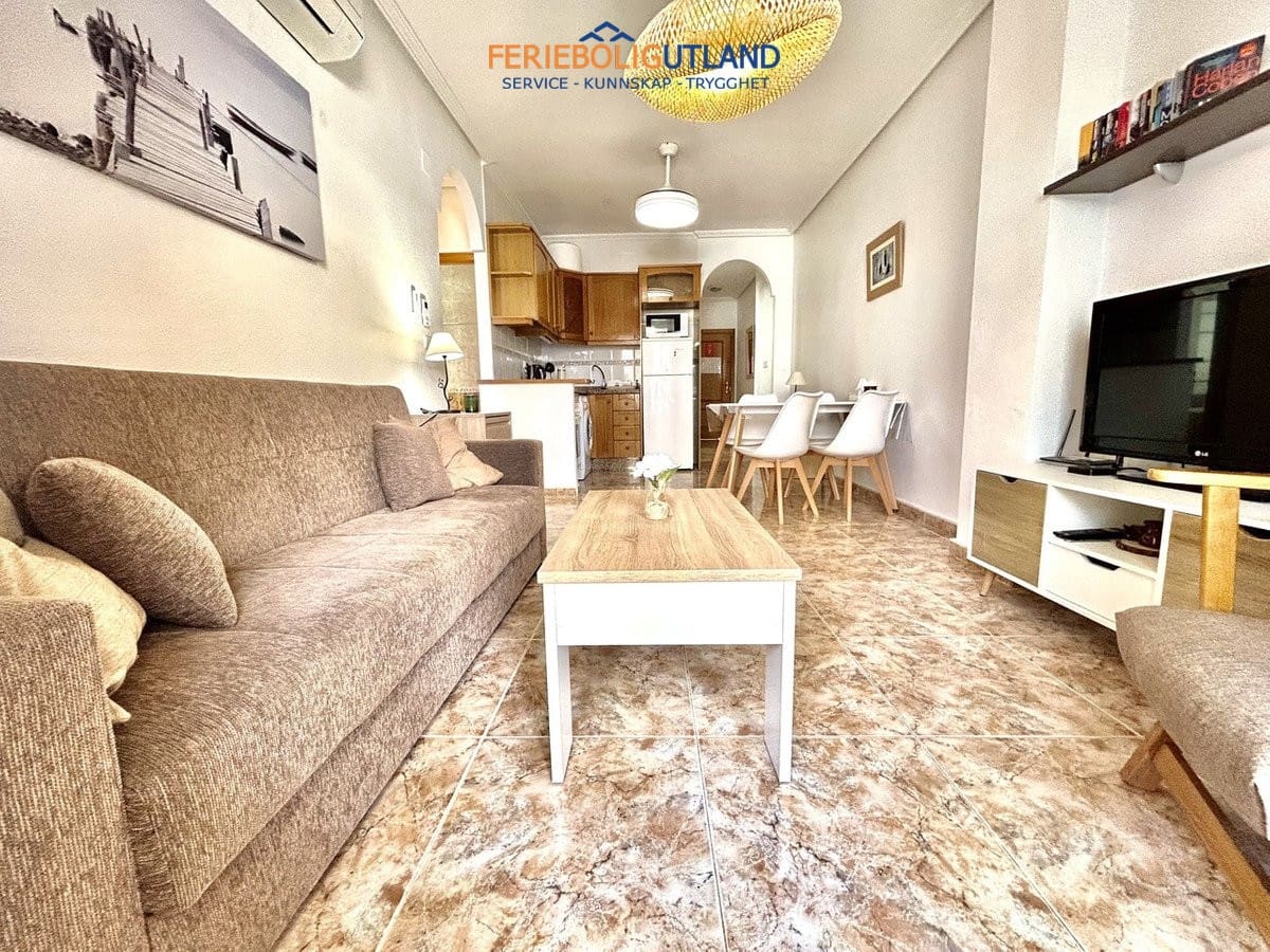 Apartamento de 2 habitaciones en Cabo Roig en venta con piscina garaje - 229.995 € (Ref: 10100532)