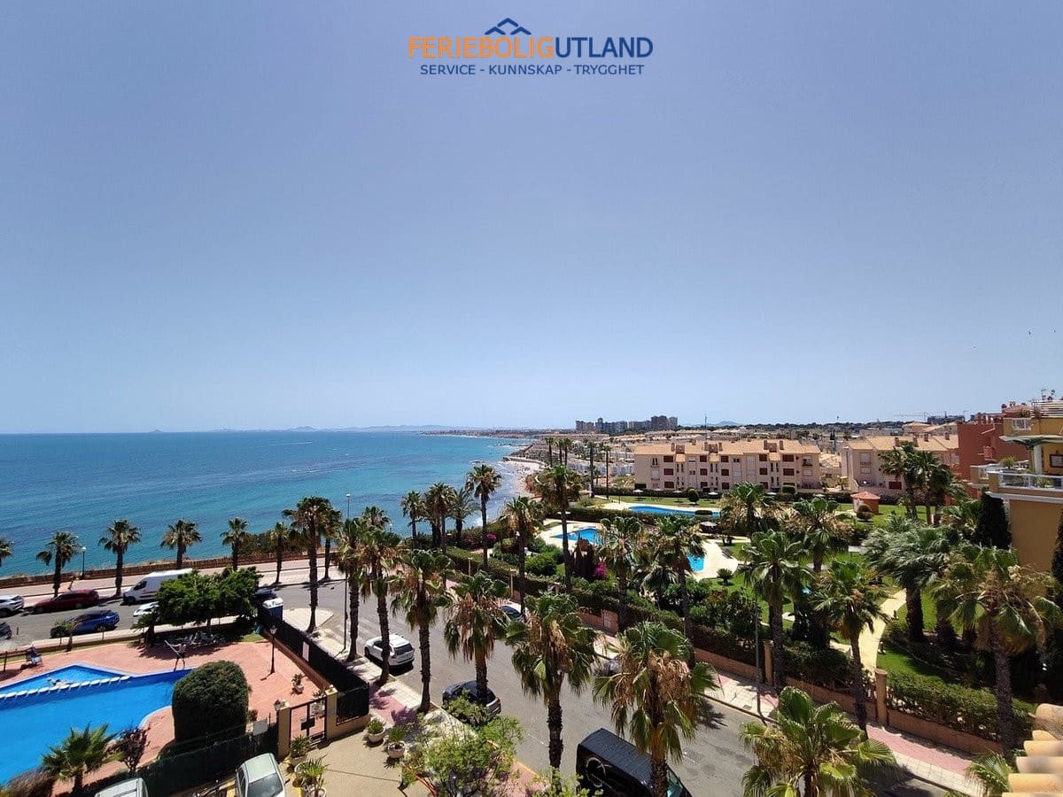 Apartamento de 2 habitaciones en Cabo Roig en venta con piscina garaje - 229.995 € (Ref: 10100532)