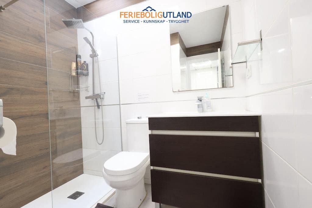 3 sypialnia Bungalow na sprzedaż w La Siesta z basenem garażem - 145 000 € (Ref: 10100533)