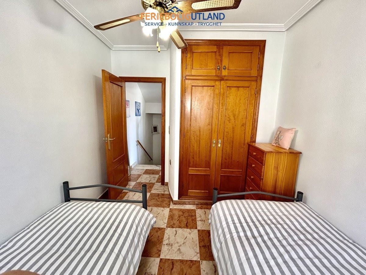 2 soveværelse Byhus til salg i Cabo Roig med swimmingpool garage - € 219.995 (Ref: 10100535)