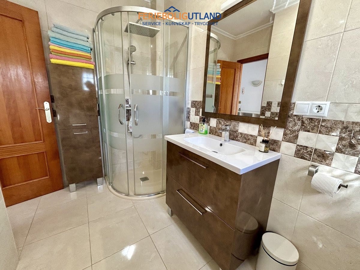 2 soveværelse Byhus til salg i Cabo Roig med swimmingpool garage - € 219.995 (Ref: 10100535)