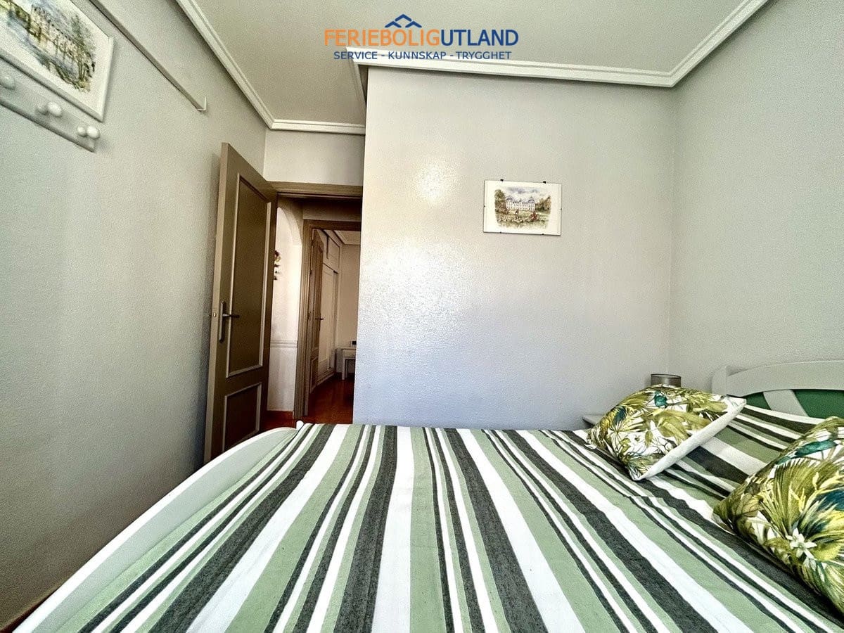 2 sovrum Hus till salu i Playa Flamenca med pool garage - 219 500 € (Ref: 10101154)