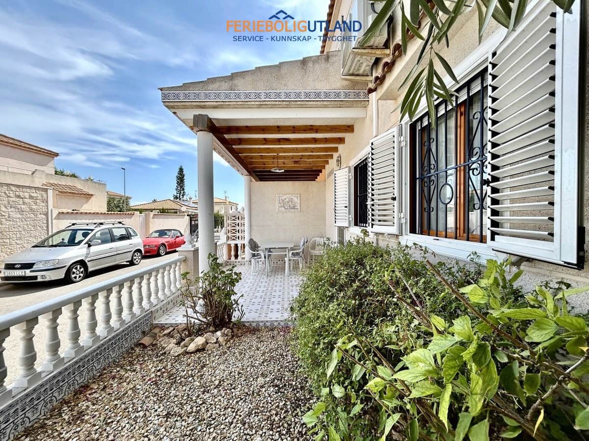 2 sovrum Hus till salu i Playa Flamenca med pool garage - 219 500 € (Ref: 10101154)