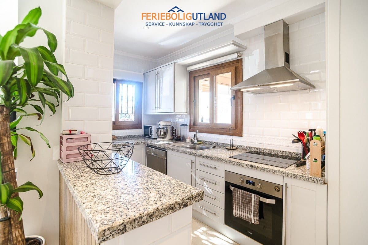 3 slaapkamer Villa te koop in Algorfa met zwembad - € 389.000 (Ref: 10101155)