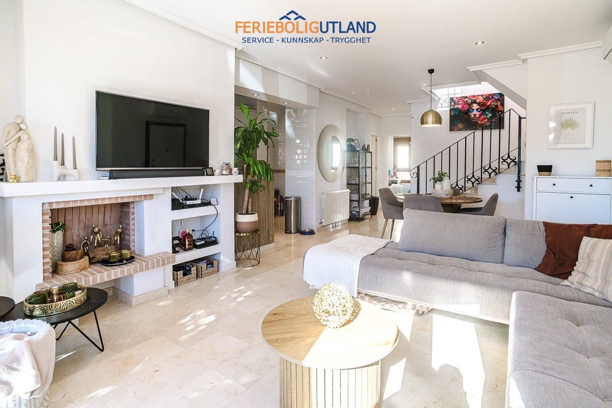 3 slaapkamer Villa te koop in Algorfa met zwembad - € 389.000 (Ref: 10101155)