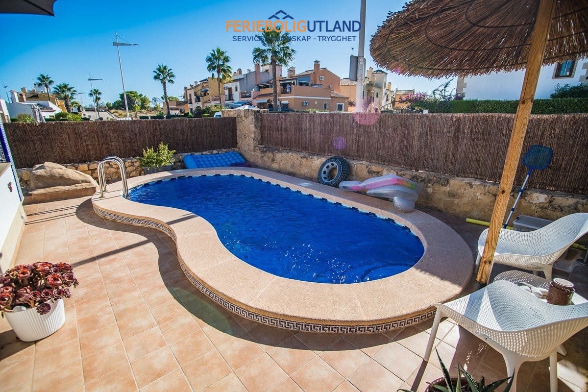 3 slaapkamer Villa te koop in Algorfa met zwembad - € 389.000 (Ref: 10101155)