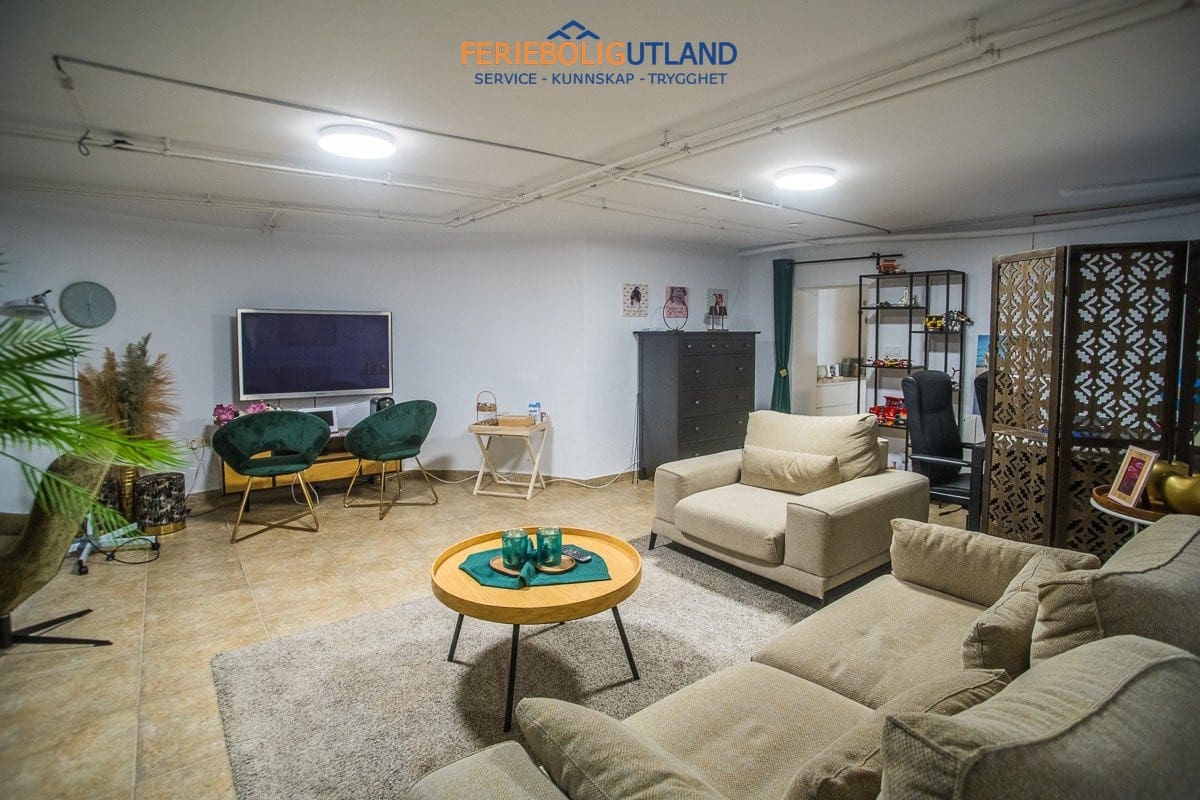 3 slaapkamer Villa te koop in Algorfa met zwembad - € 389.000 (Ref: 10101155)