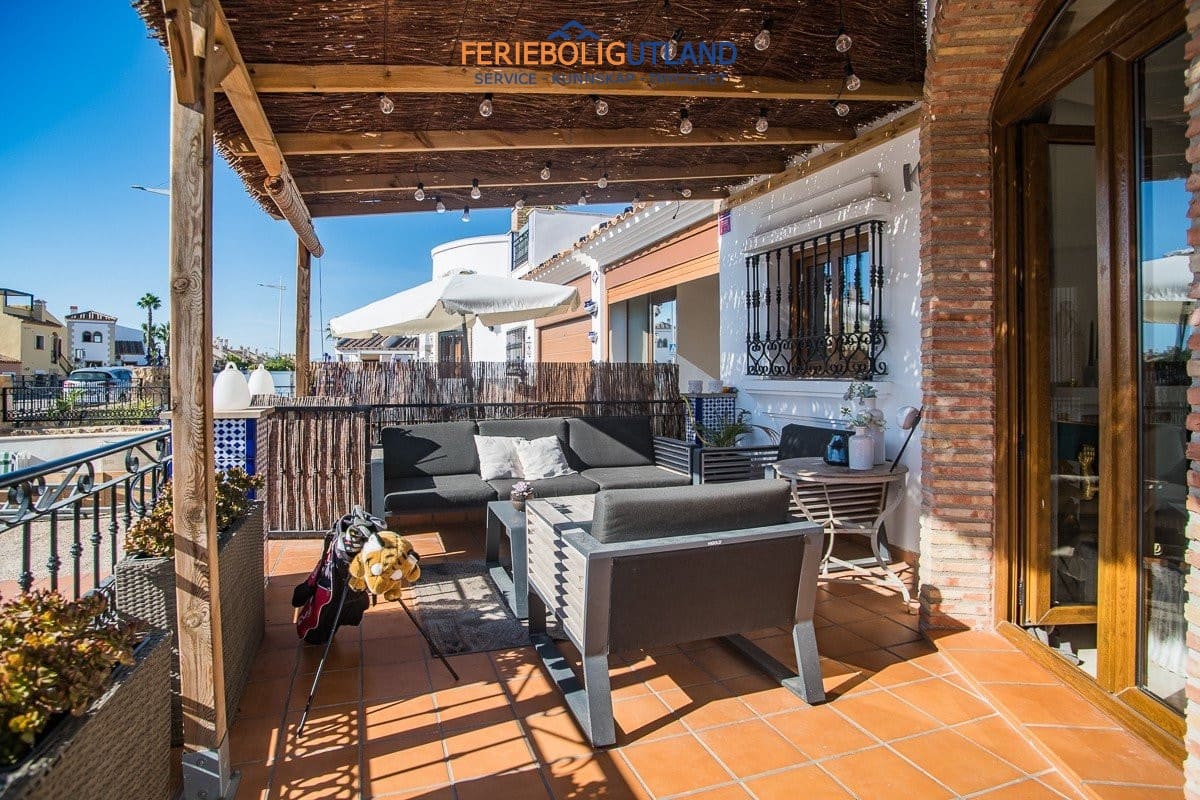 3 slaapkamer Villa te koop in Algorfa met zwembad - € 389.000 (Ref: 10101155)