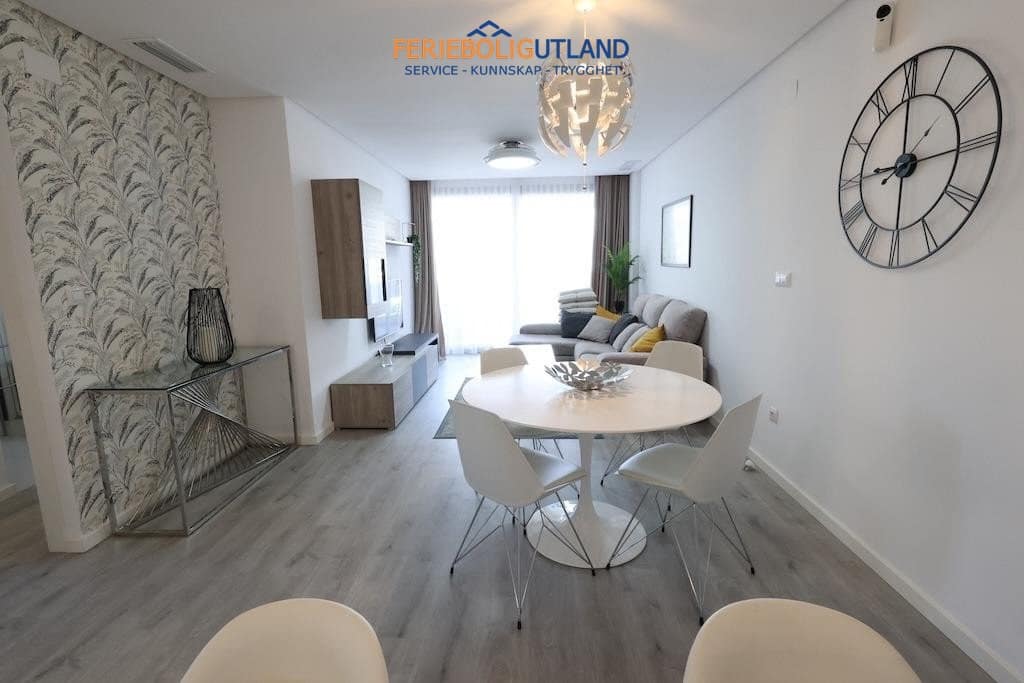 2 soveværelse Lejlighed til salg i Villamartin med swimmingpool garage - € 289.000 (Ref: 10101158)