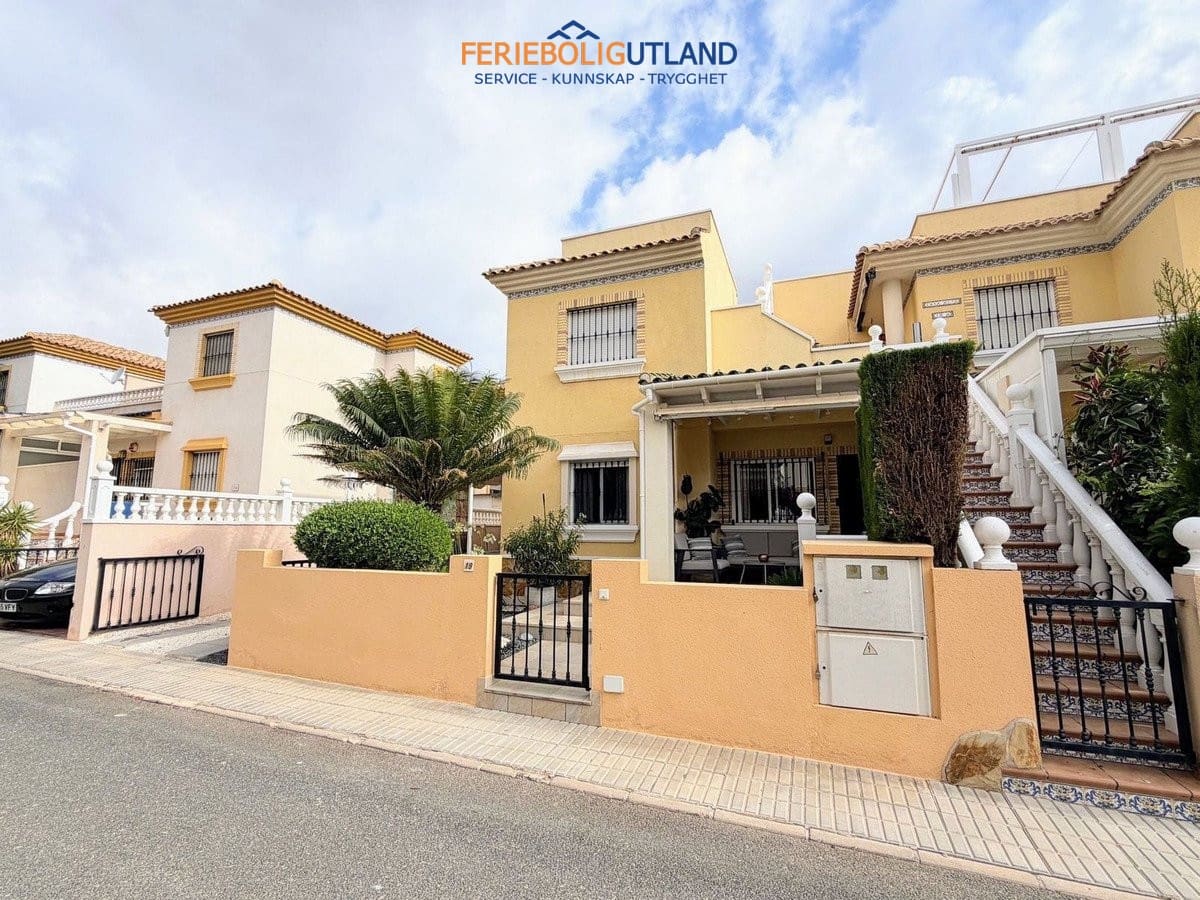 2 soveværelse Lejlighed til salg i Villamartin med swimmingpool garage - € 219.000 (Ref: 10101162)