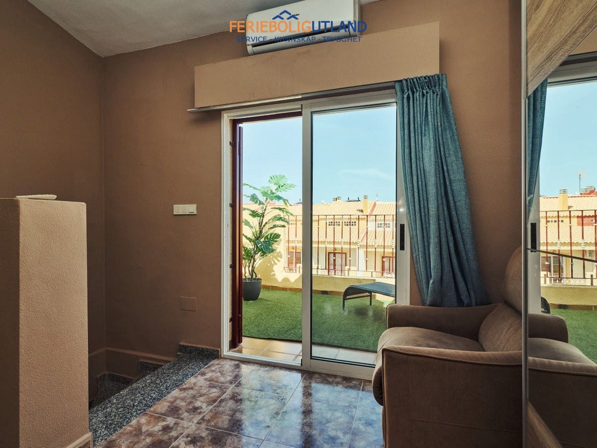 3 chambre Maison de Ville à vendre à La Zenia avec piscine - 210 950 € (Ref: 10112141)