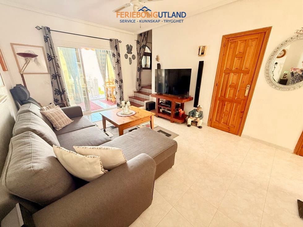 3 sovrum Hus till salu i Ciudad Quesada med pool garage - 199 950 € (Ref: 10113296)