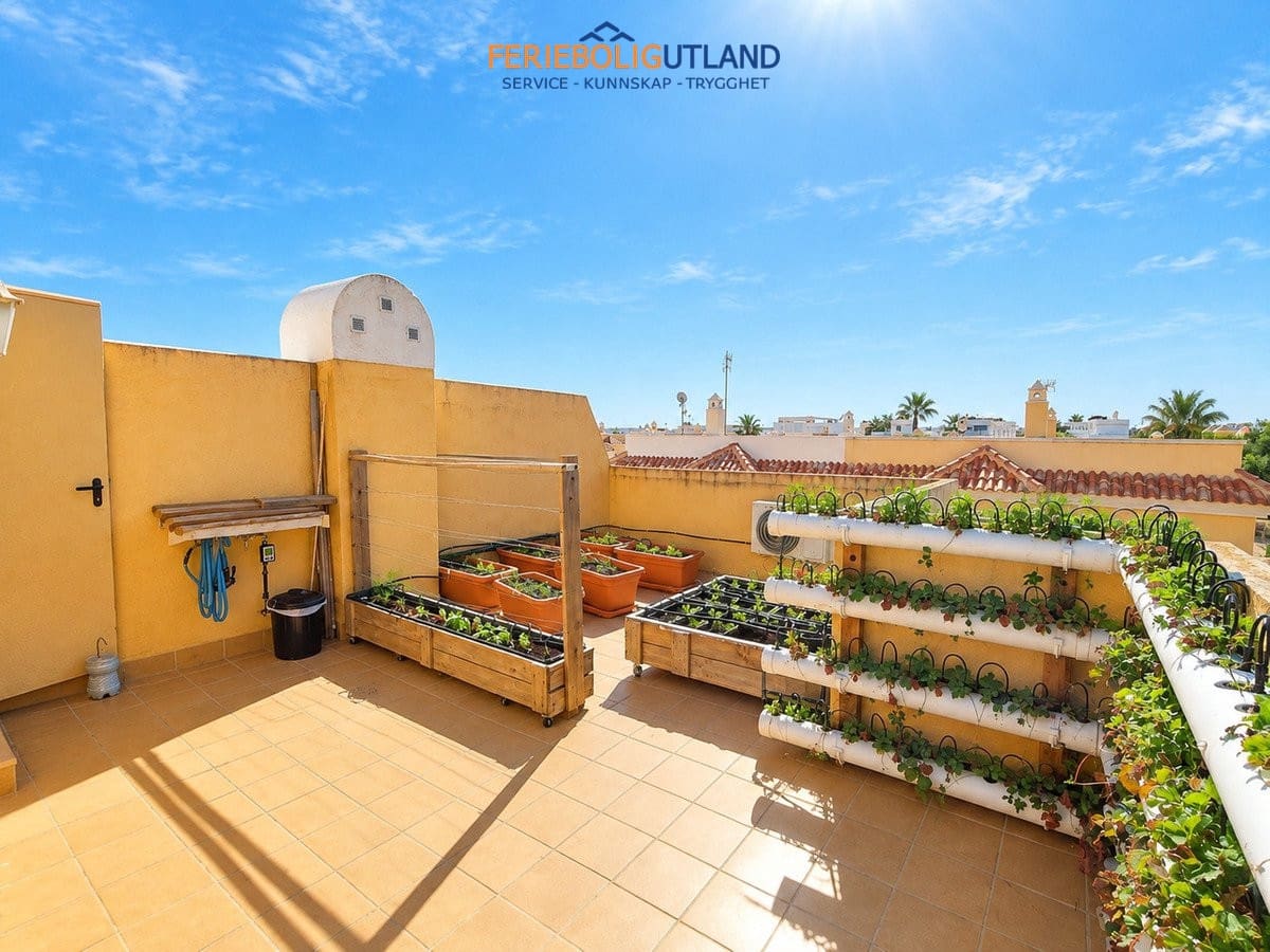 Casa de 4 habitaciones en Ciudad Quesada en venta con piscina garaje - 249.995 € (Ref: 10113557)