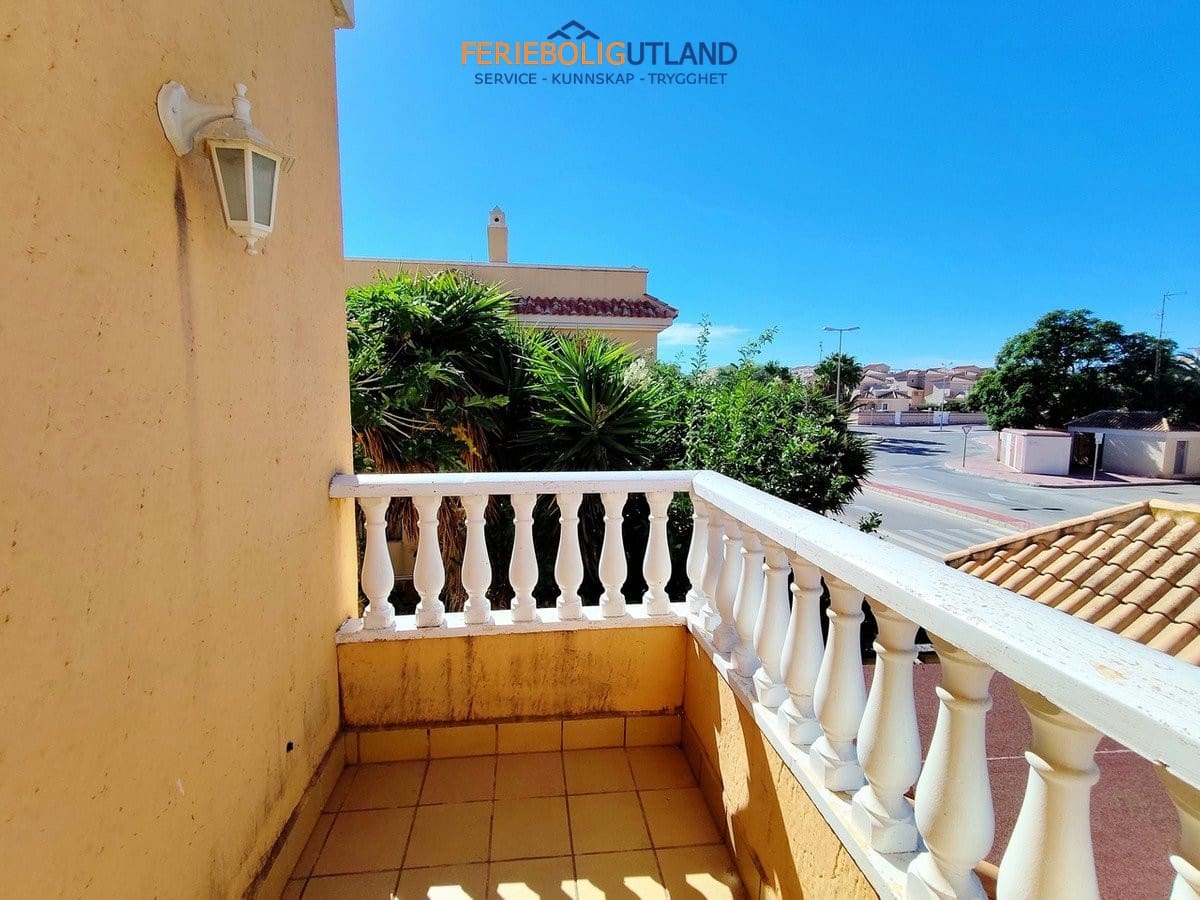 Casa de 4 habitaciones en Ciudad Quesada en venta con piscina garaje - 249.995 € (Ref: 10113557)