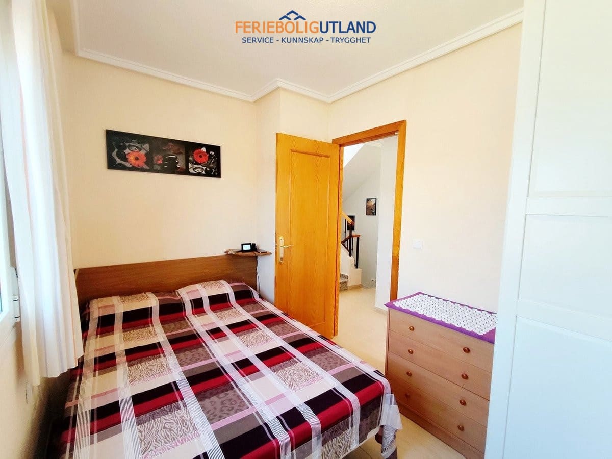 Casa de 4 habitaciones en Ciudad Quesada en venta con piscina garaje - 249.995 € (Ref: 10113557)