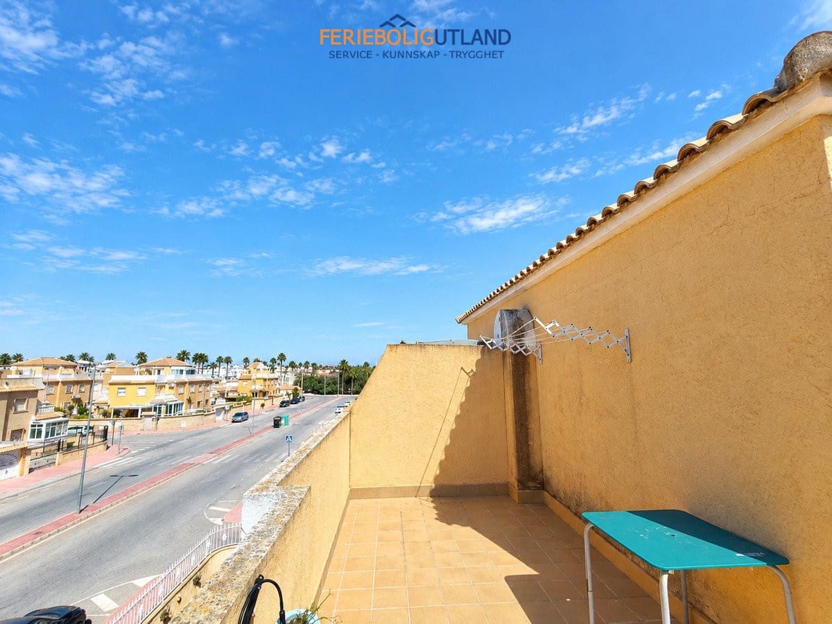 Casa de 4 habitaciones en Ciudad Quesada en venta con piscina garaje - 249.995 € (Ref: 10113557)