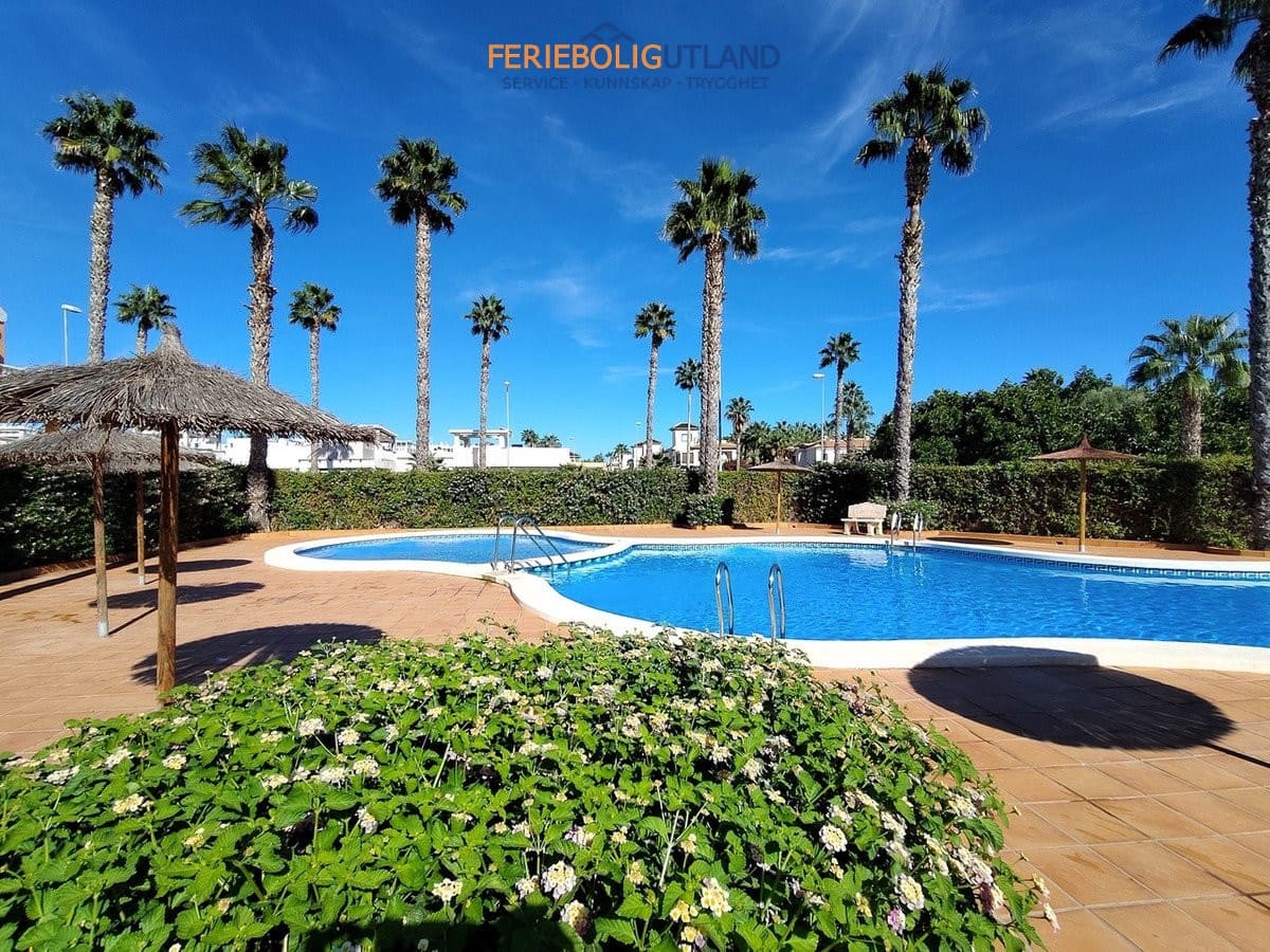 Casa de 4 habitaciones en Ciudad Quesada en venta con piscina garaje - 249.995 € (Ref: 10113557)