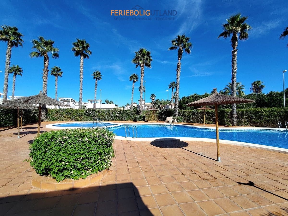 Casa de 4 habitaciones en Ciudad Quesada en venta con piscina garaje - 249.995 € (Ref: 10113557)