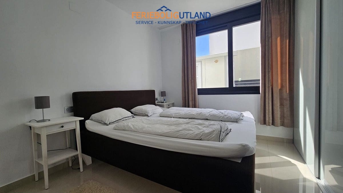 6 soveværelse Villa til salg i Villamartin med swimmingpool garage - € 546.950 (Ref: 10113558)