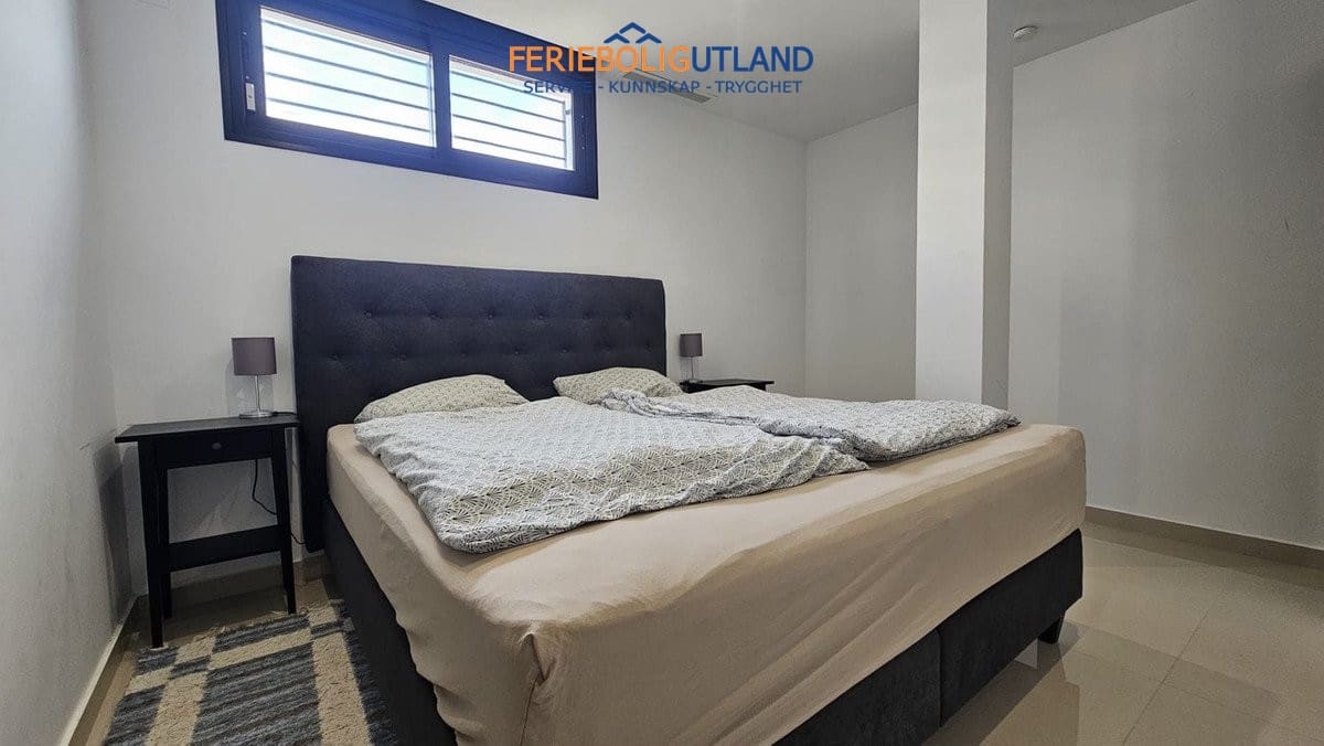 6 soveværelse Villa til salg i Villamartin med swimmingpool garage - € 546.950 (Ref: 10113558)
