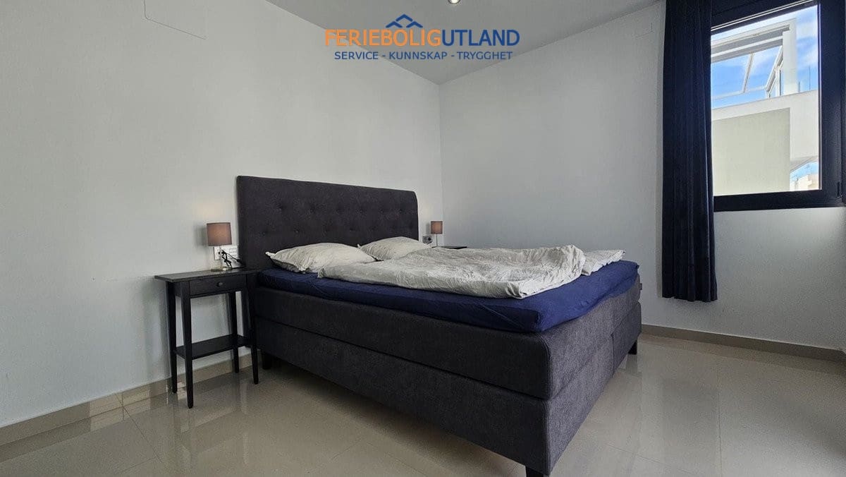 6 soveværelse Villa til salg i Villamartin med swimmingpool garage - € 546.950 (Ref: 10113558)