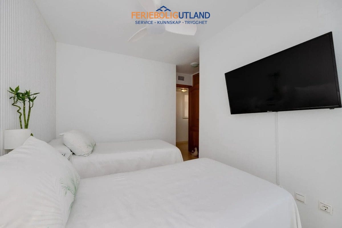 3 sypialnia Penthouse na sprzedaż w Torrevieja z basenem garażem - 329 000 € (Ref: 10117097)