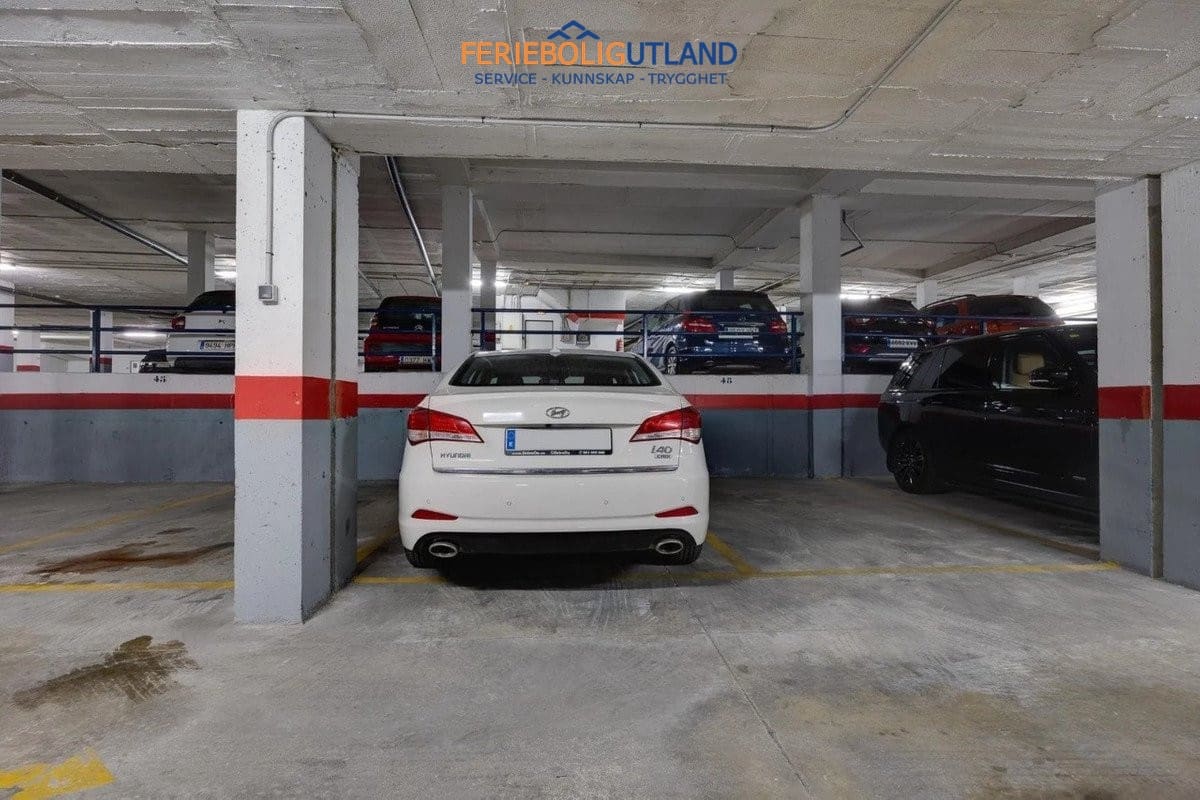 3 sypialnia Penthouse na sprzedaż w Torrevieja z basenem garażem - 329 000 € (Ref: 10117097)