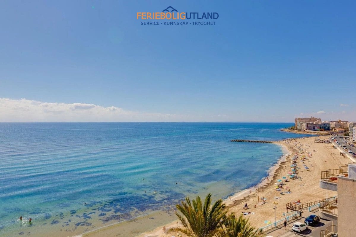 3 sypialnia Penthouse na sprzedaż w Torrevieja z basenem garażem - 329 000 € (Ref: 10117097)