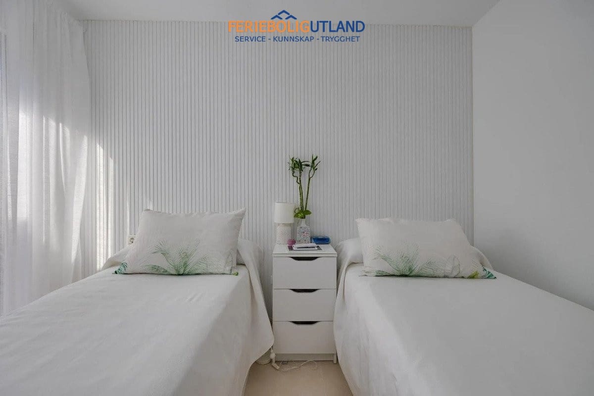 3 sypialnia Penthouse na sprzedaż w Torrevieja z basenem garażem - 329 000 € (Ref: 10117097)
