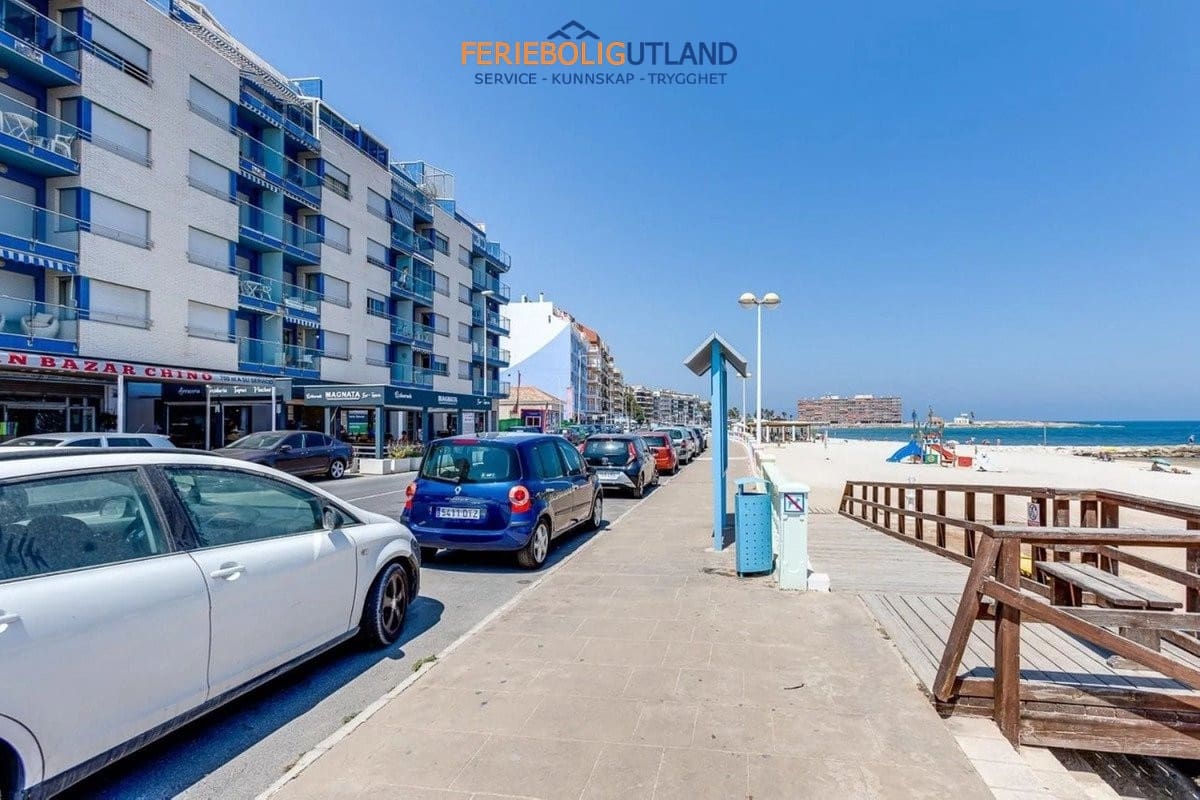3 sypialnia Penthouse na sprzedaż w Torrevieja z basenem garażem - 329 000 € (Ref: 10117097)