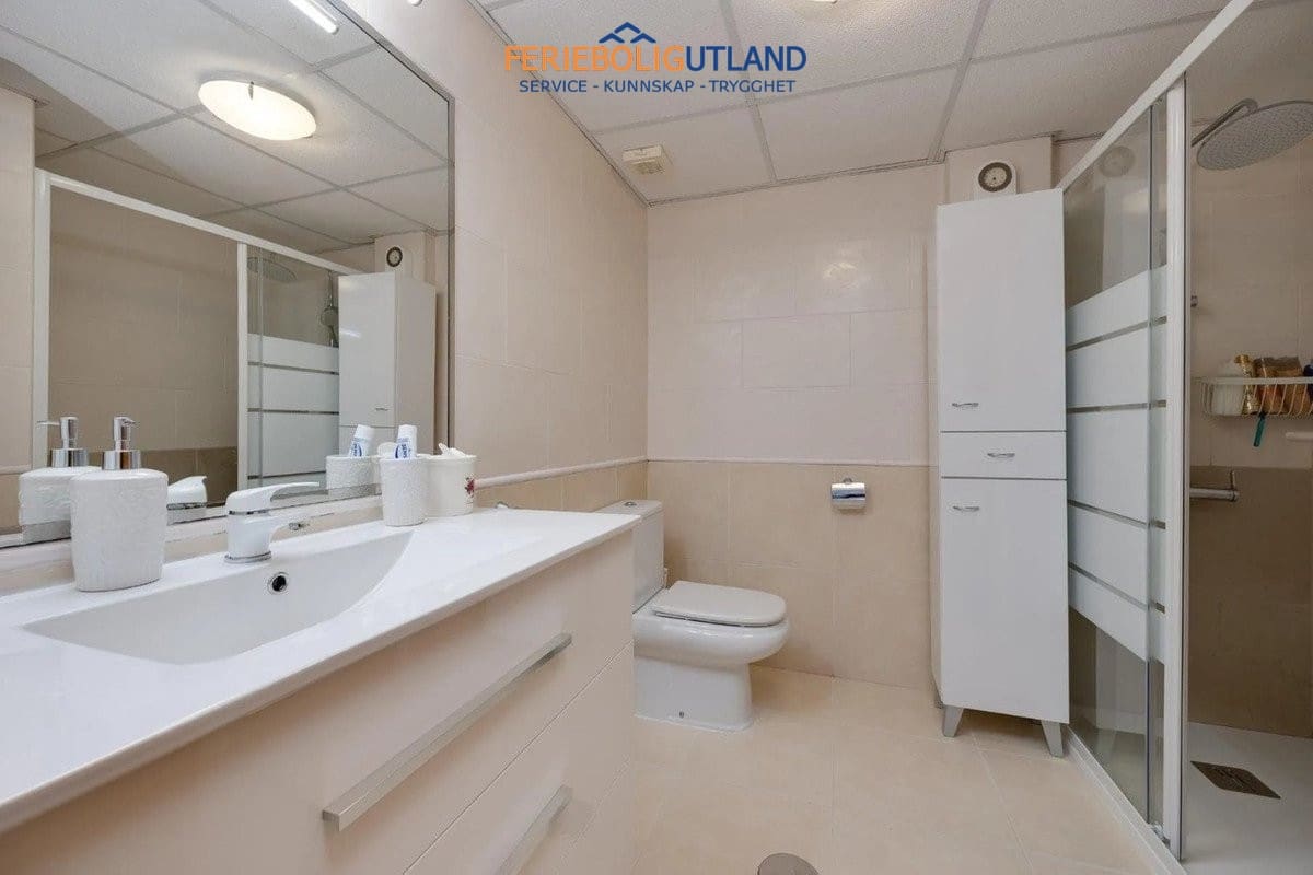3 sypialnia Penthouse na sprzedaż w Torrevieja z basenem garażem - 329 000 € (Ref: 10117097)